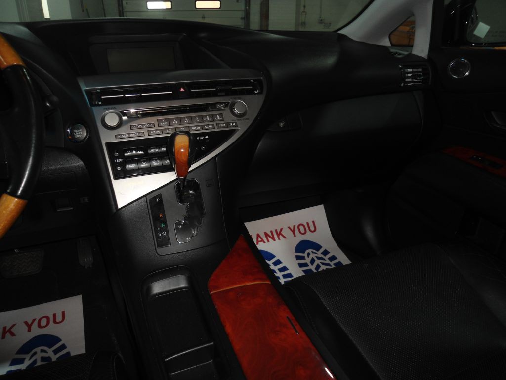 2010 Lexus RX Image 12