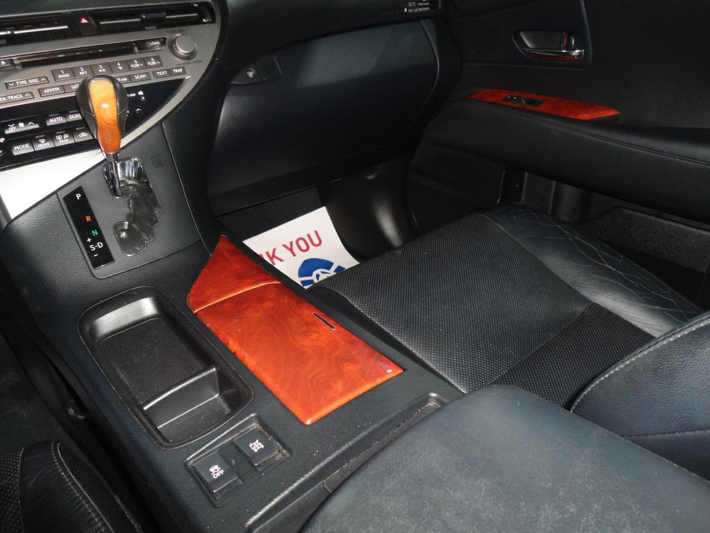 2010 Lexus RX Image 13