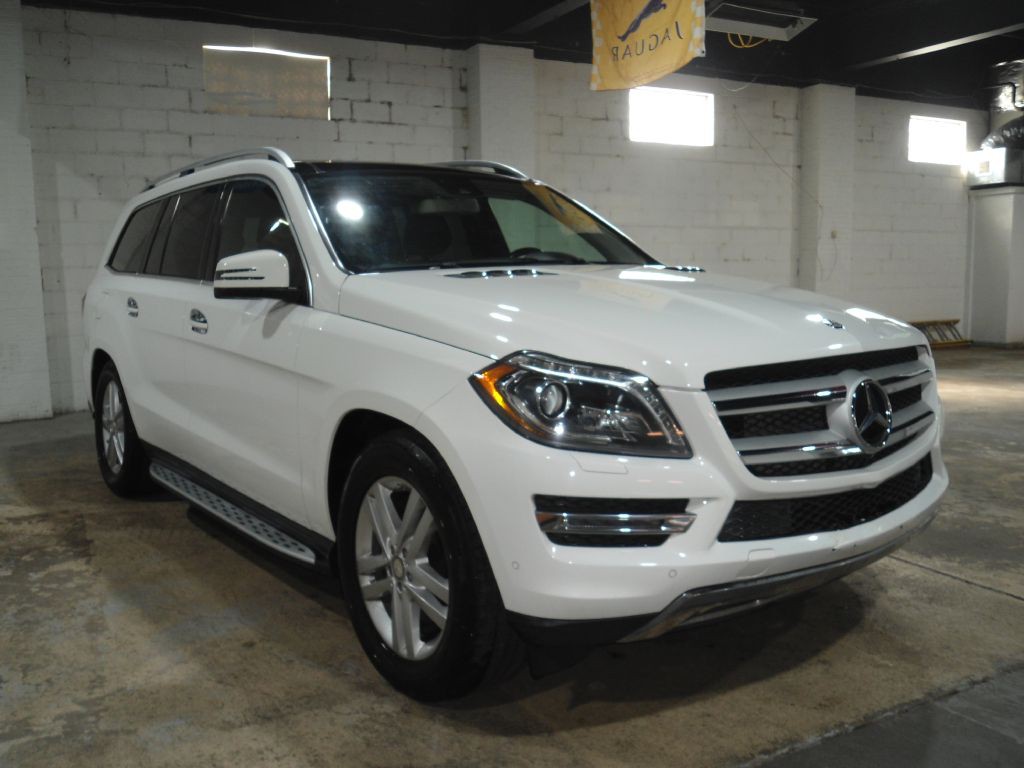 2016 Mercedes-Benz GL-Class Image 4