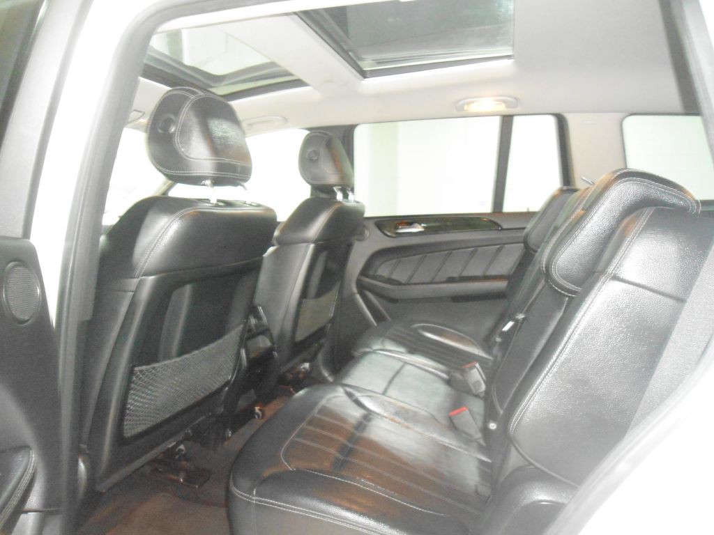 2016 Mercedes-Benz GL-Class Image 10