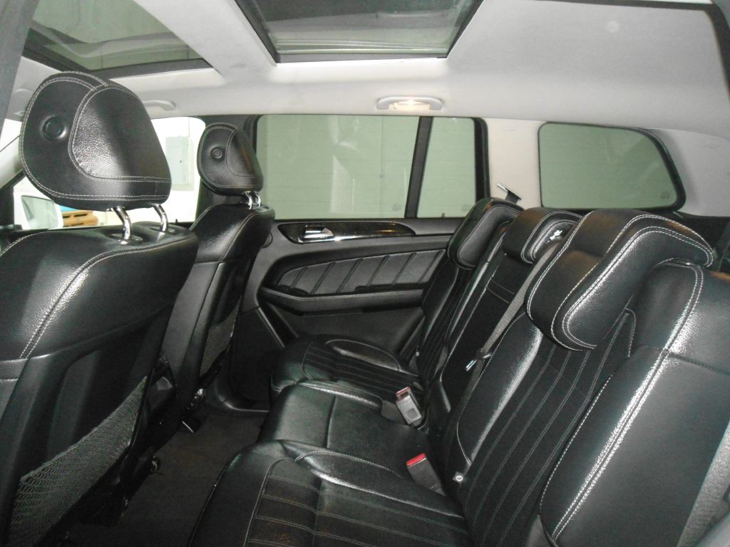 2016 Mercedes-Benz GL-Class Image 11