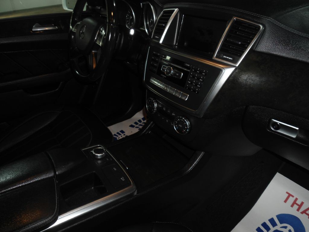 2016 Mercedes-Benz GL-Class Image 20