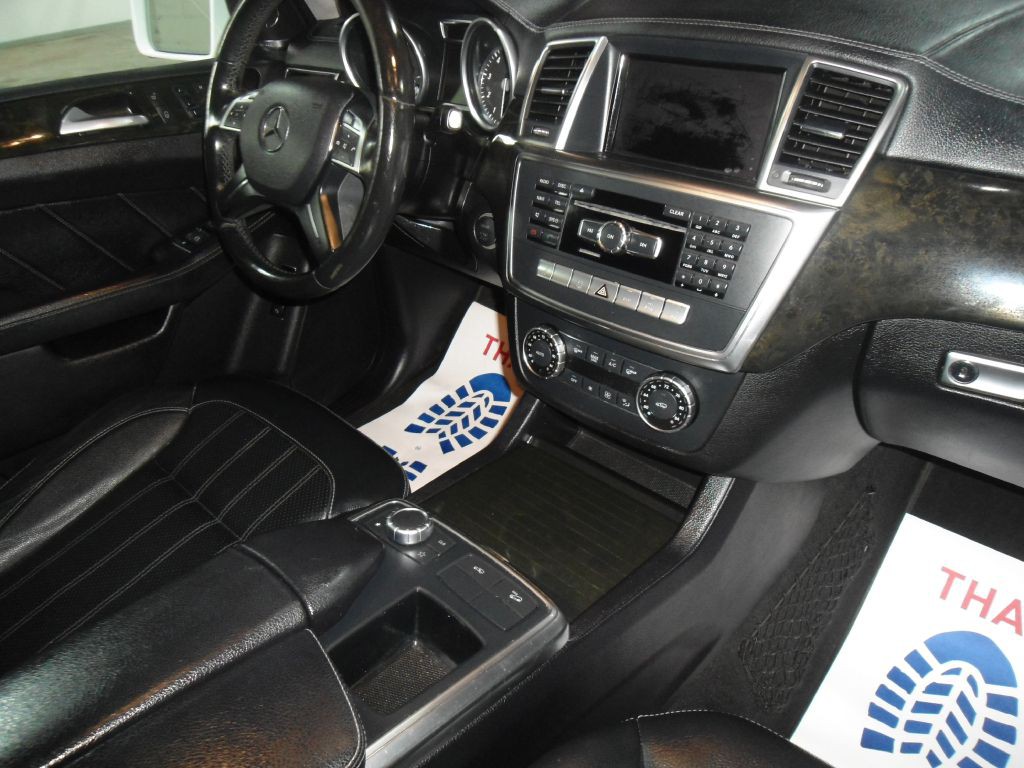 2016 Mercedes-Benz GL-Class Image 21