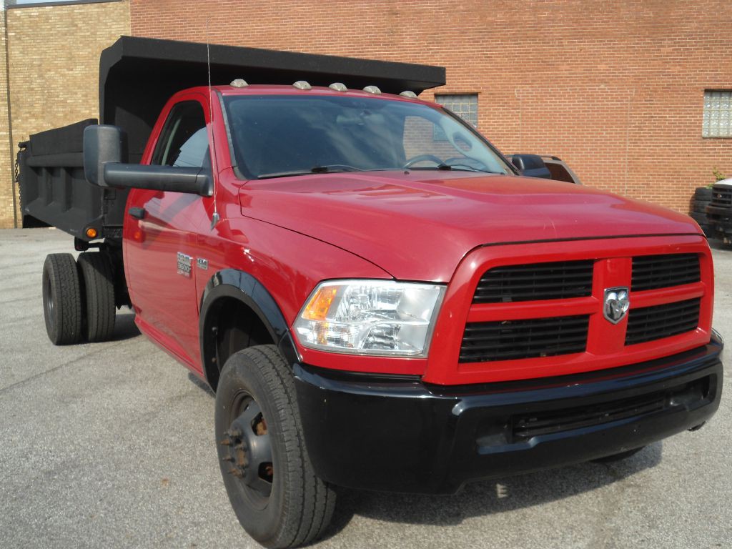 2012 Dodge Ram 3500 Image 2