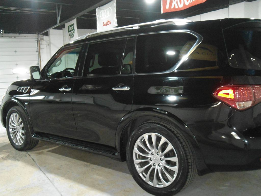 2015 INFINITI QX80 Image 3