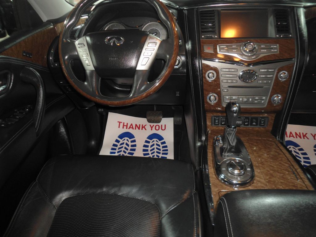 2015 INFINITI QX80 Image 13