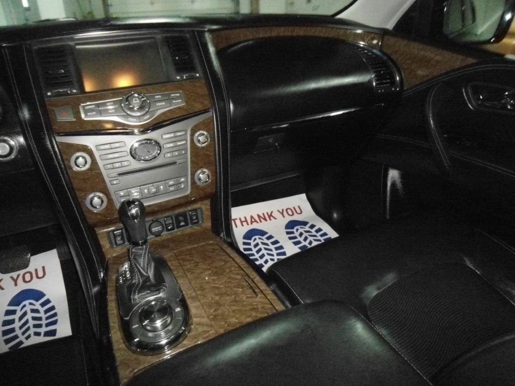 2015 INFINITI QX80 Image 14
