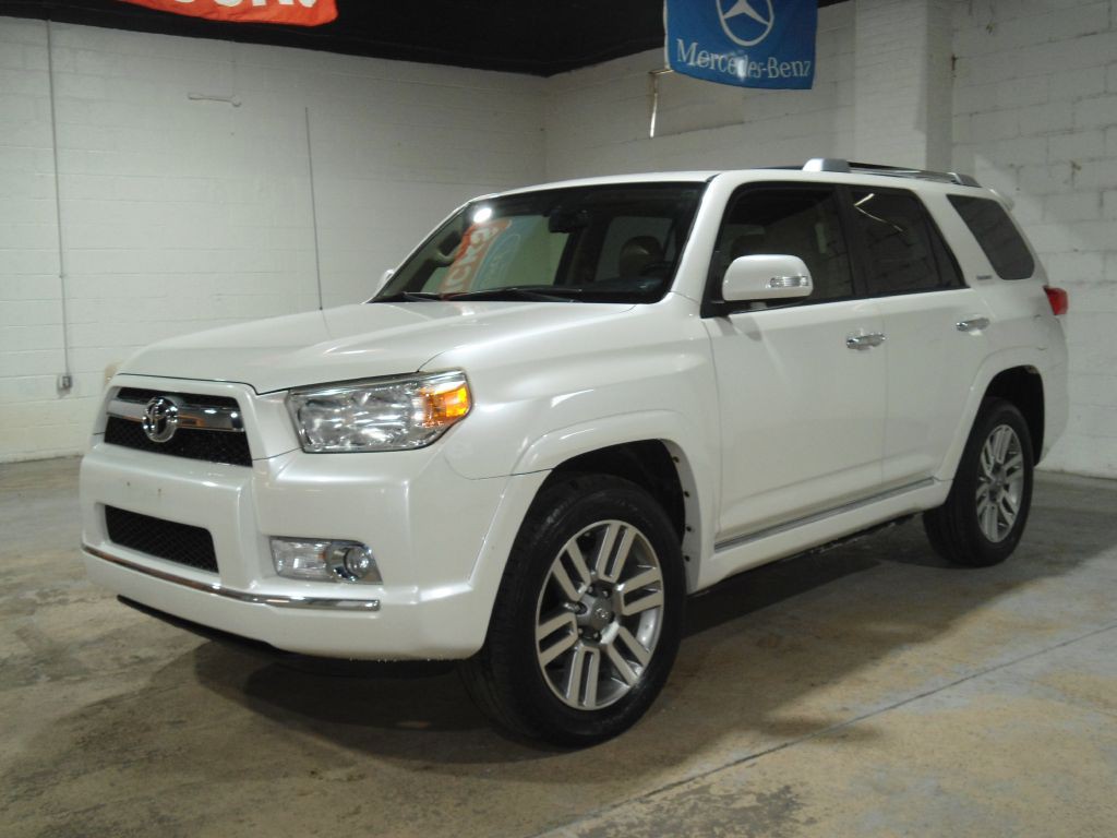 2013 Toyota 4Runner Image 1