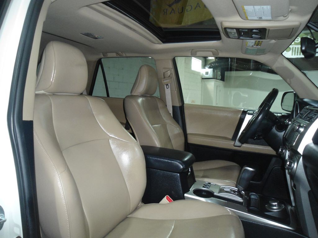 2013 Toyota 4Runner Image 15