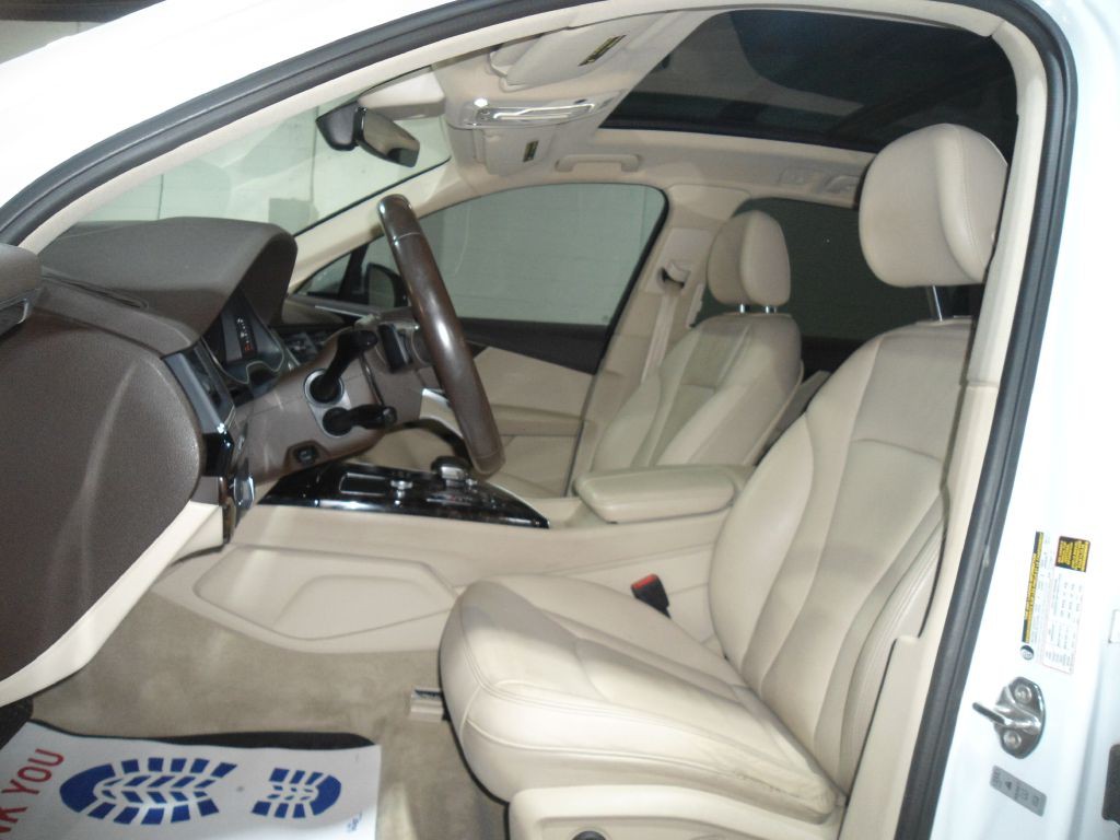 2017 Audi Q7 Image 11