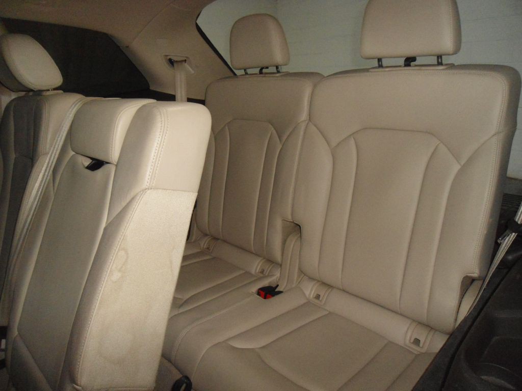 2017 Audi Q7 Image 18