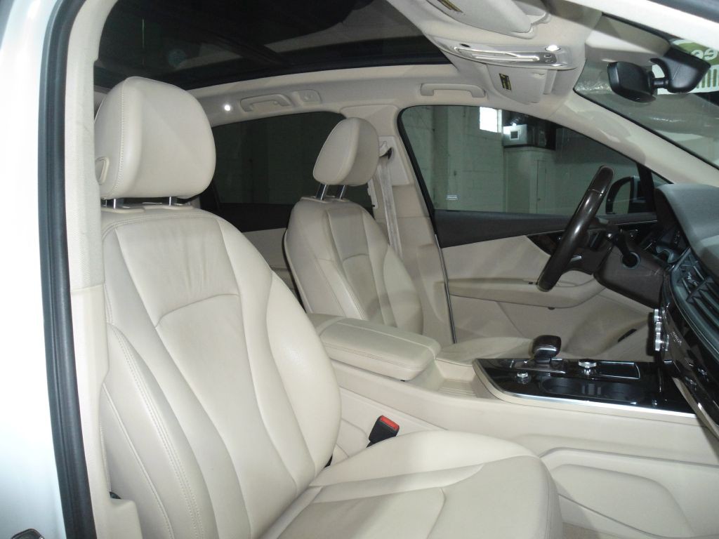 2017 Audi Q7 Image 22