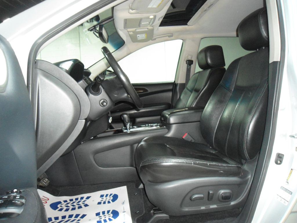 2014 Nissan Pathfinder Image 7