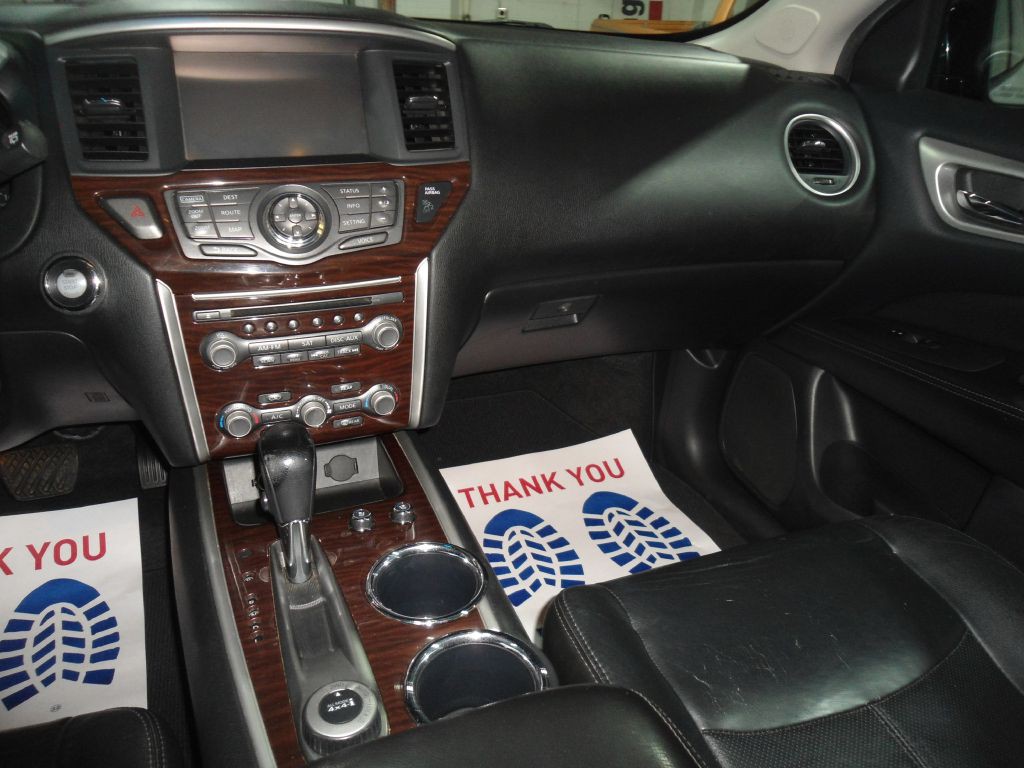2014 Nissan Pathfinder Image 11