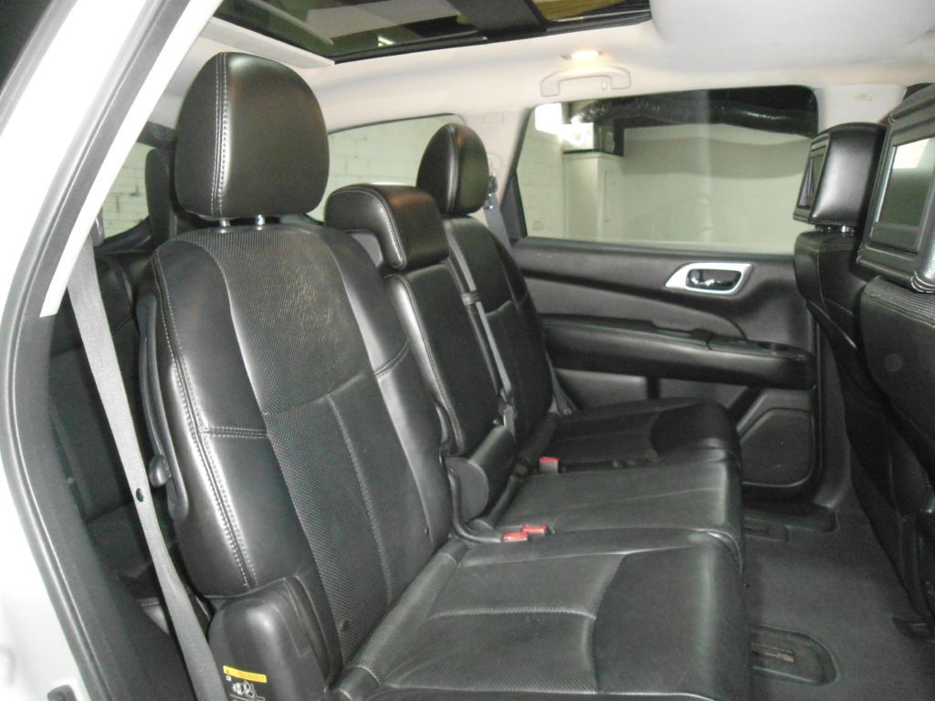 2014 Nissan Pathfinder Image 13