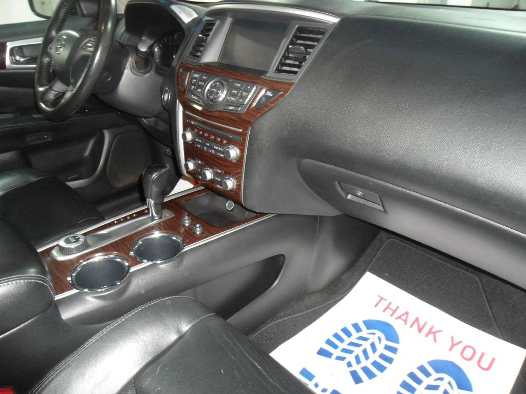 2014 Nissan Pathfinder Image 15