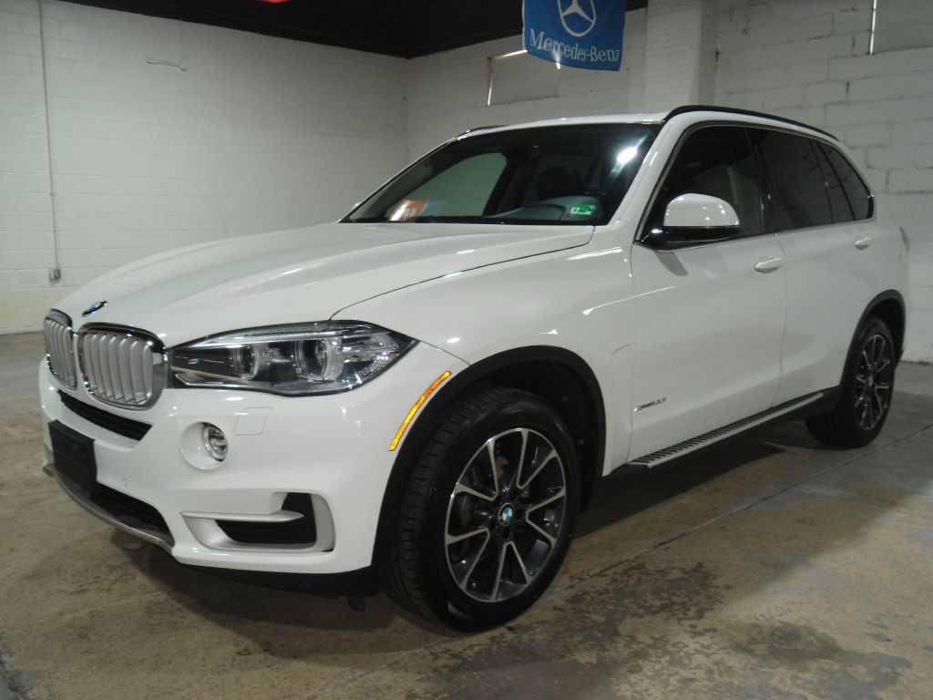2014 BMW X5 Image 1