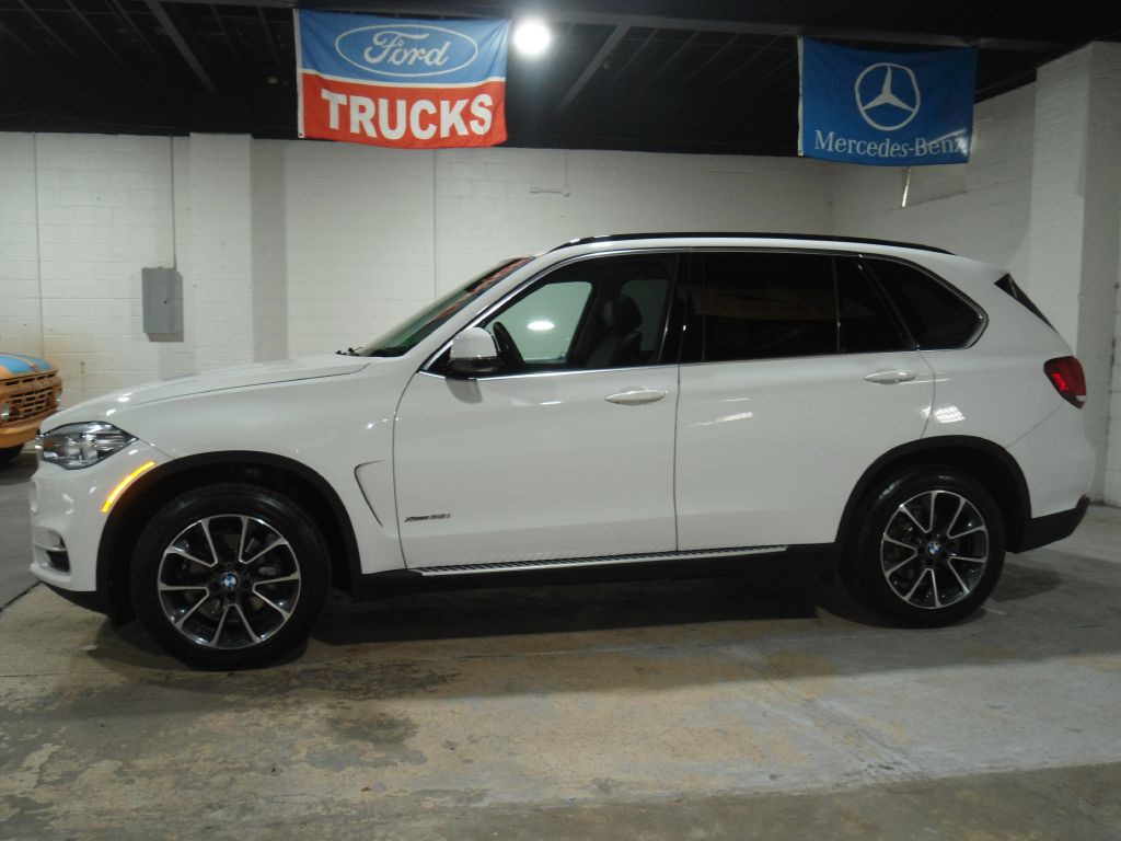 2014 BMW X5 Image 2