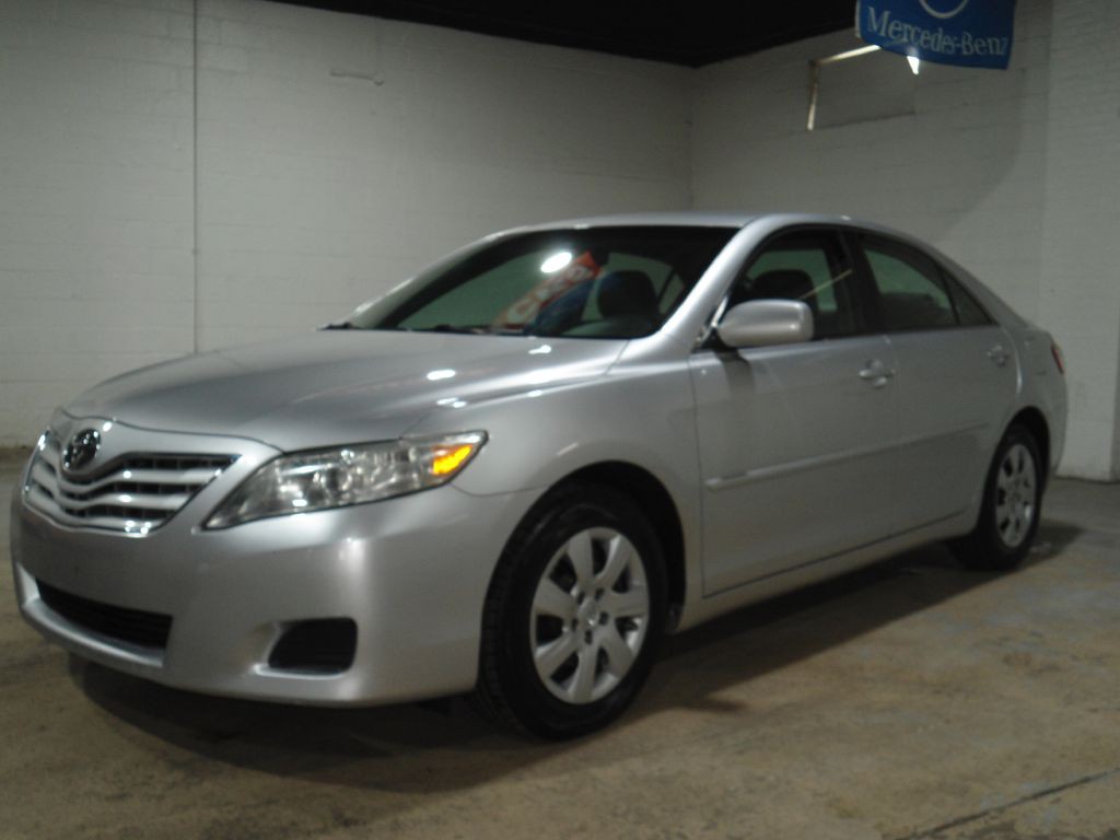 2010 Toyota Camry Image 13