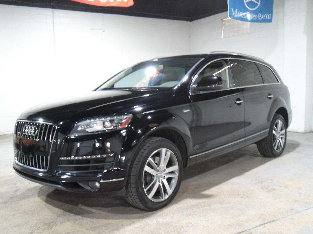 2015 Audi Q7 Image 1