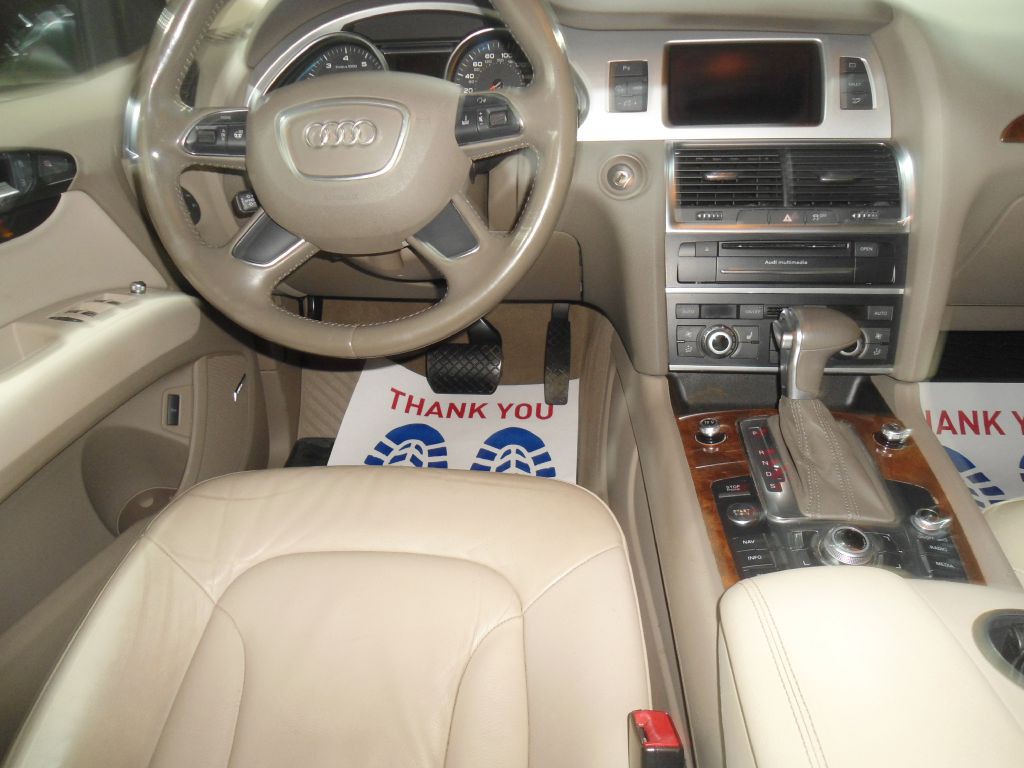 2015 Audi Q7 Image 11