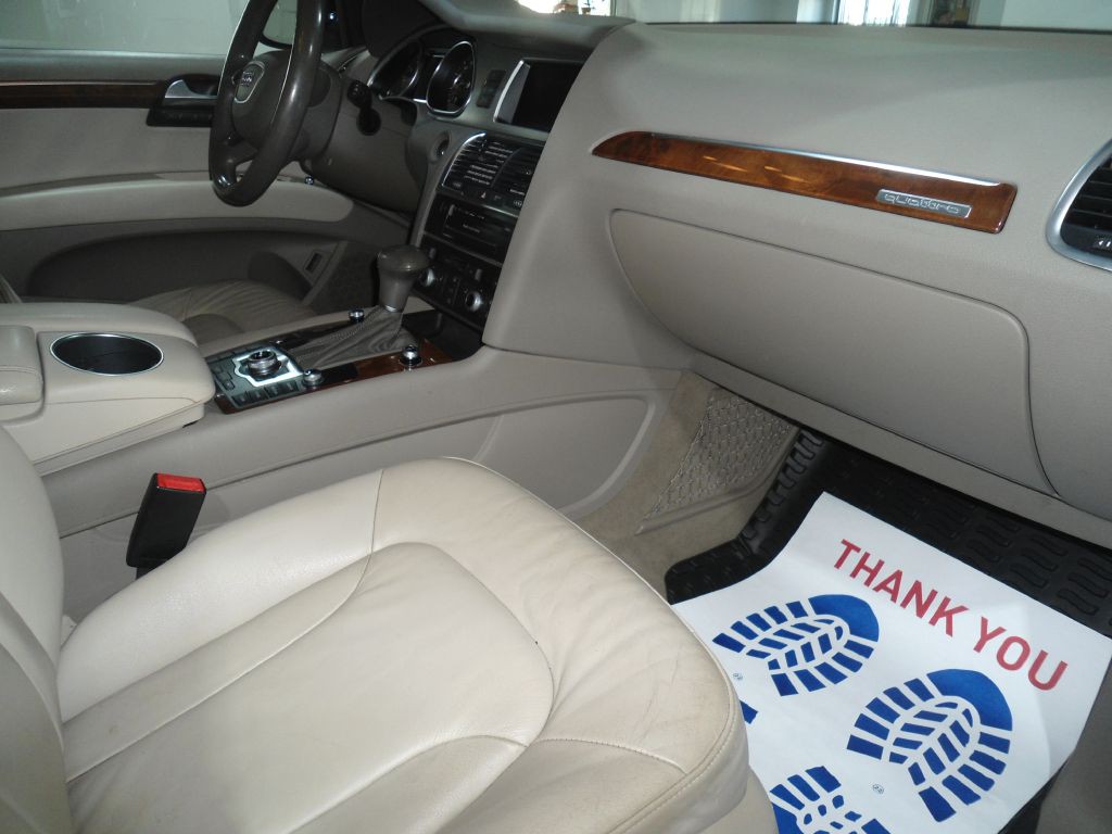 2015 Audi Q7 Image 17