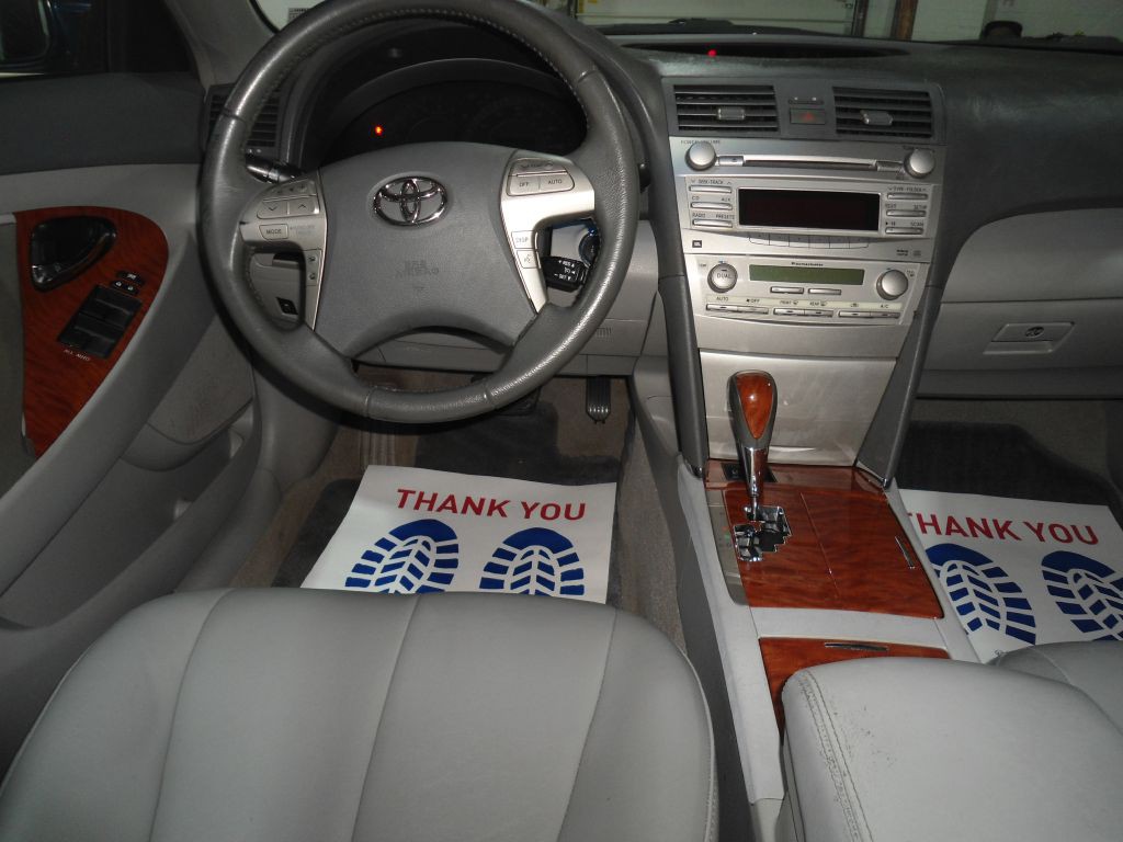 2010 Toyota Camry Image 13