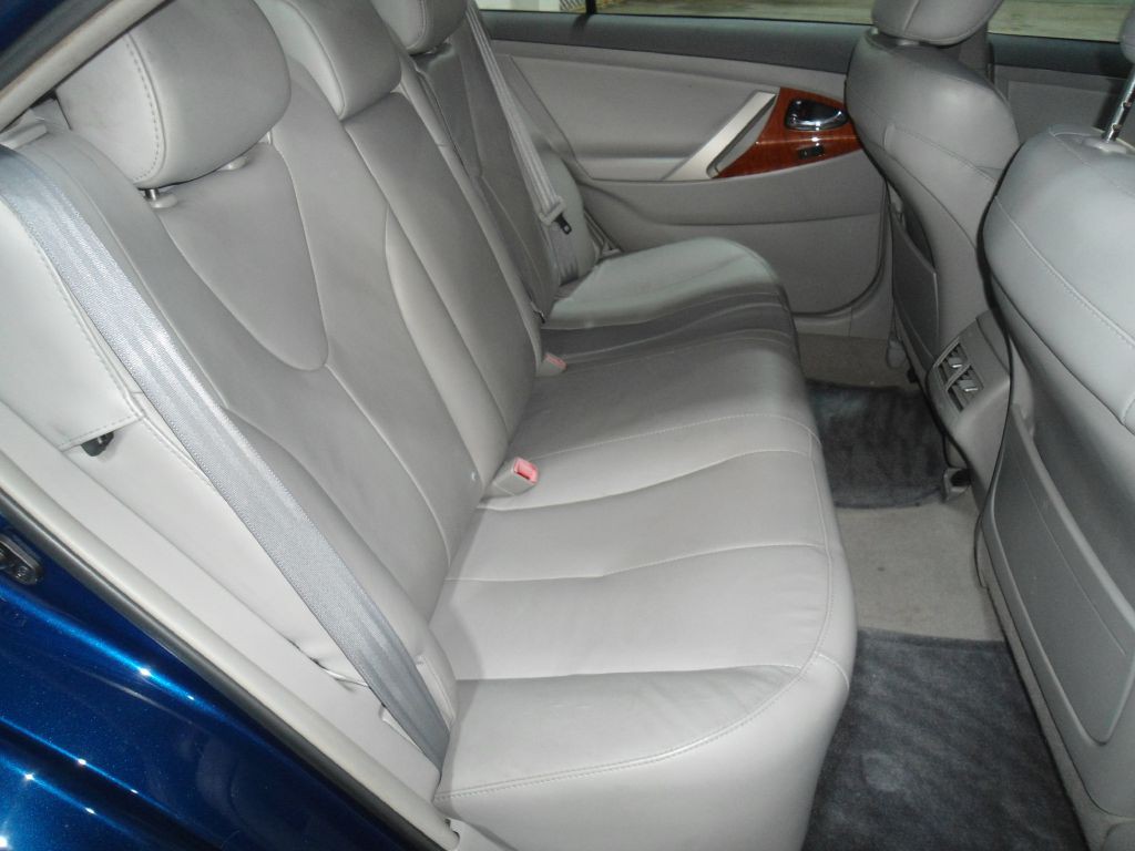 2010 Toyota Camry Image 15