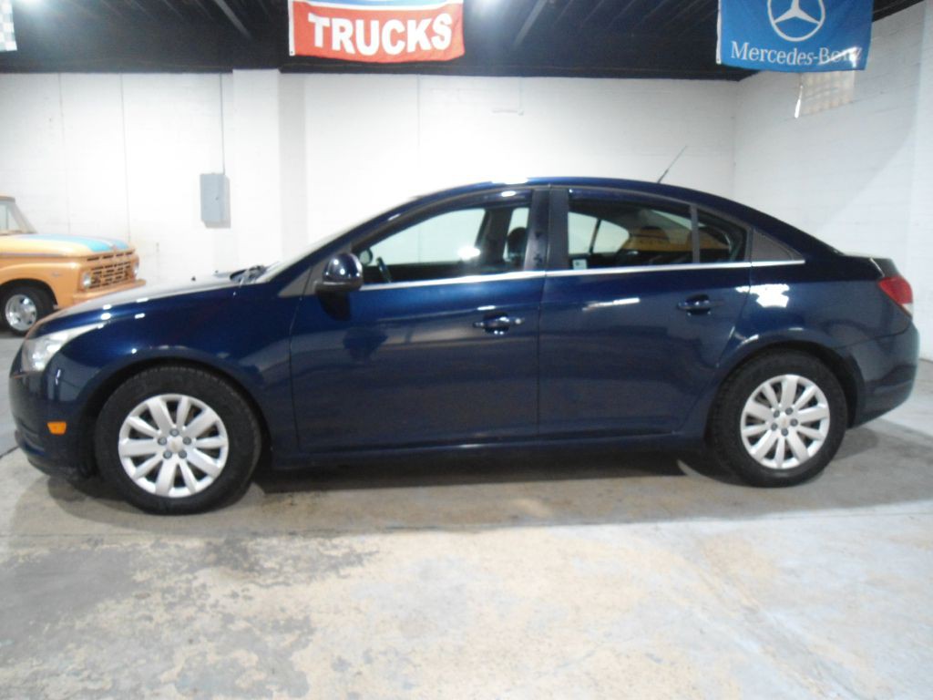 2011 Chevrolet Cruze Image 5