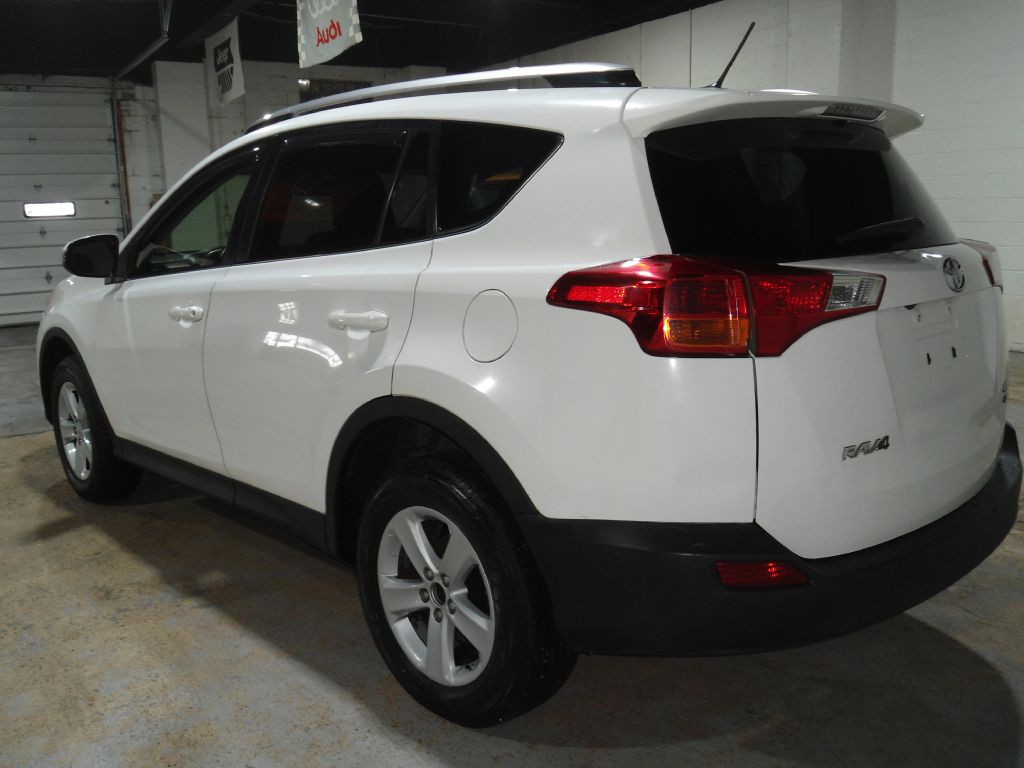 2014 Toyota Rav4 Image 4