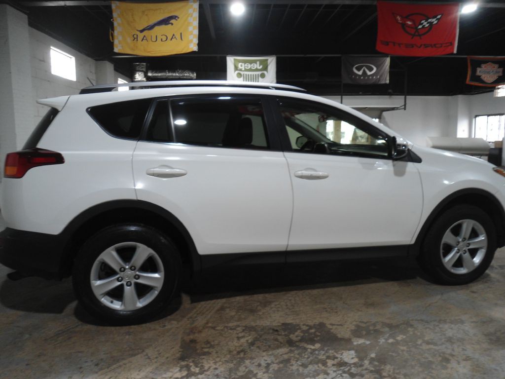 2014 Toyota Rav4 Image 7