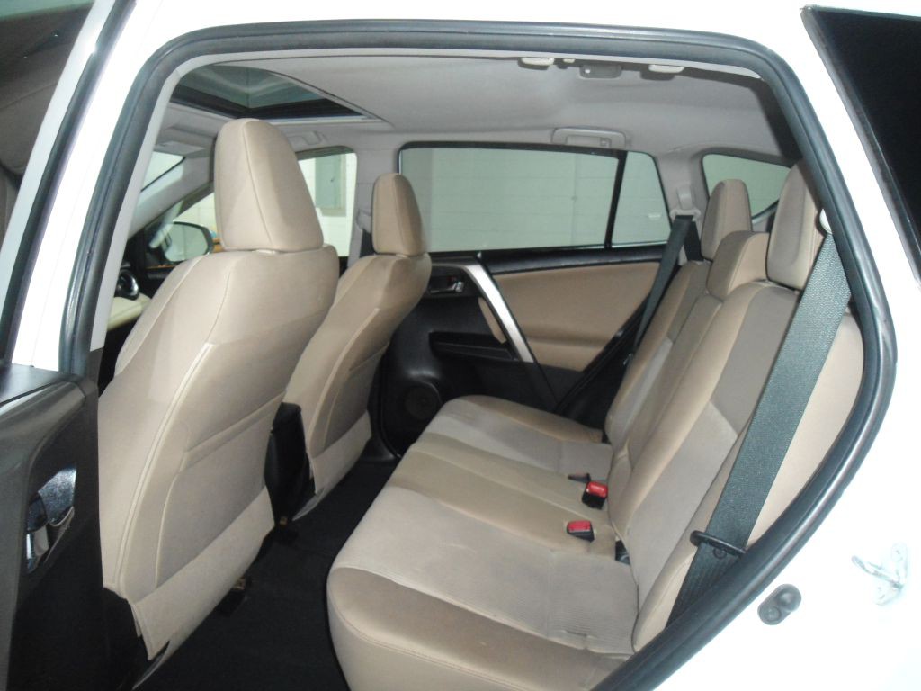 2014 Toyota Rav4 Image 9