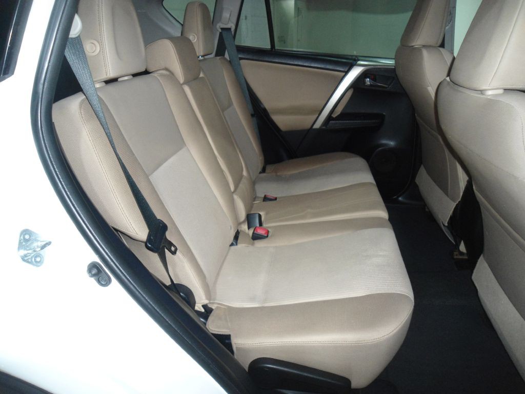 2014 Toyota Rav4 Image 11