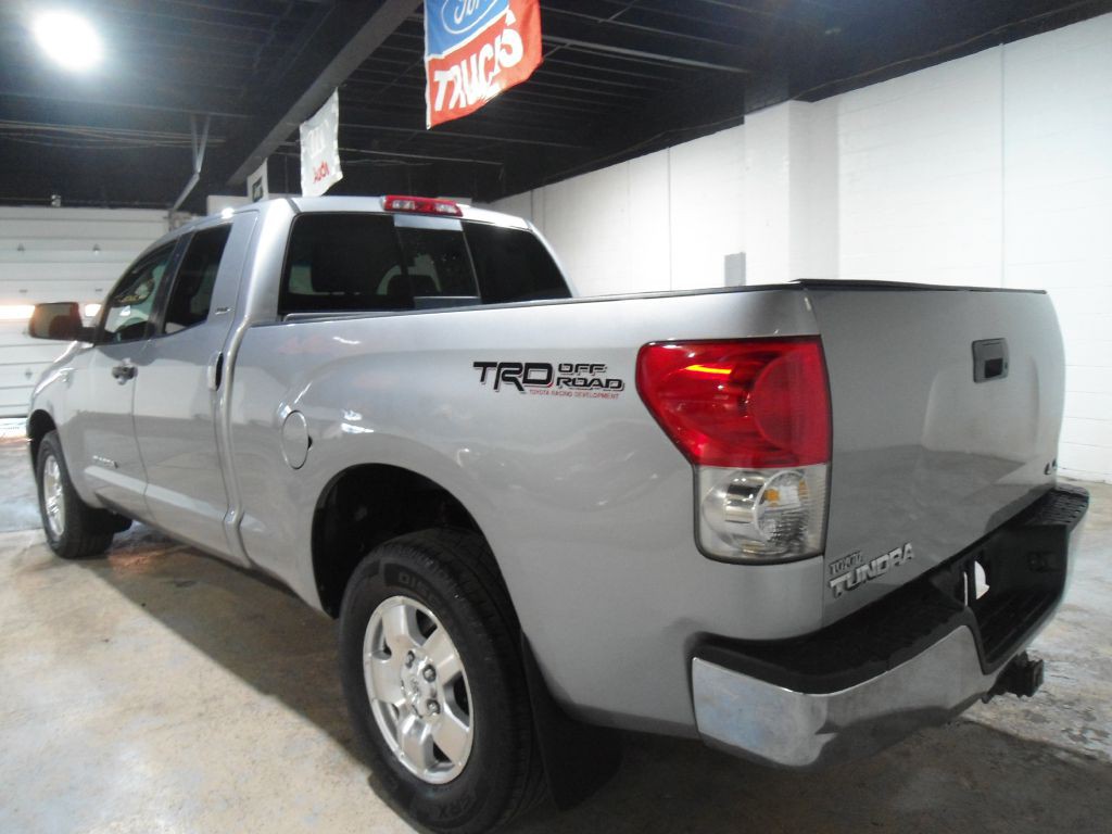 2008 Toyota Tundra Image 2