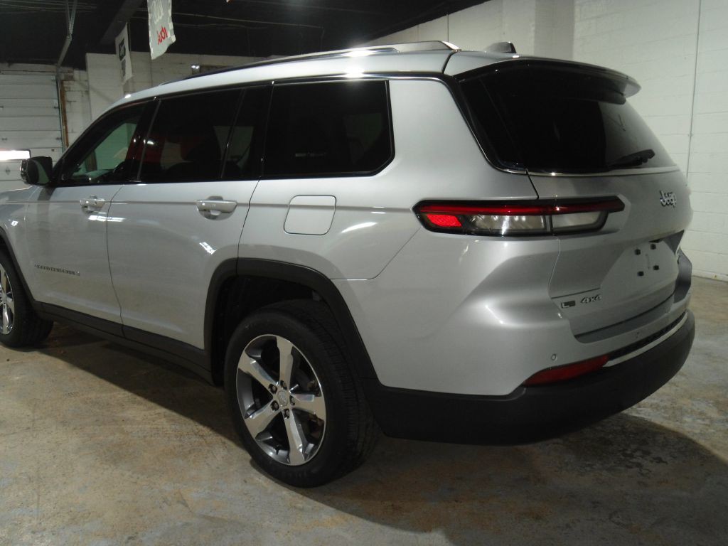2021 Jeep Grand Cherokee Image 4