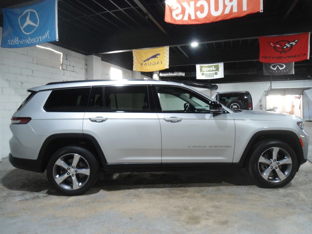 2021 Jeep Grand Cherokee Image 9