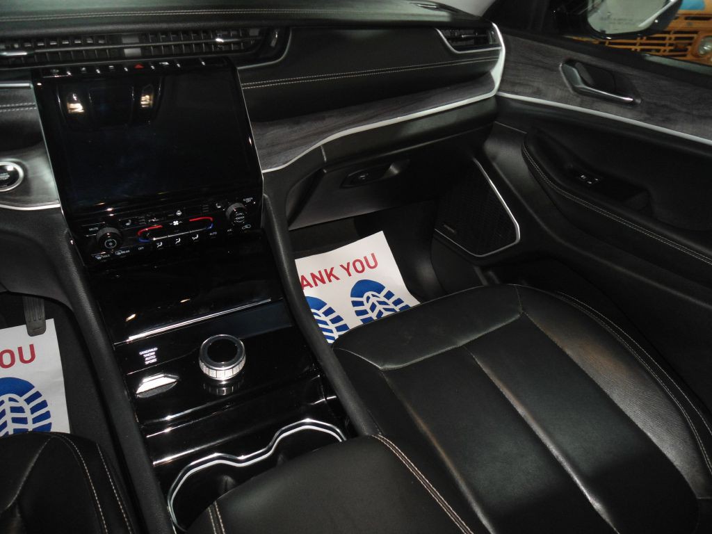 2021 Jeep Grand Cherokee Image 12