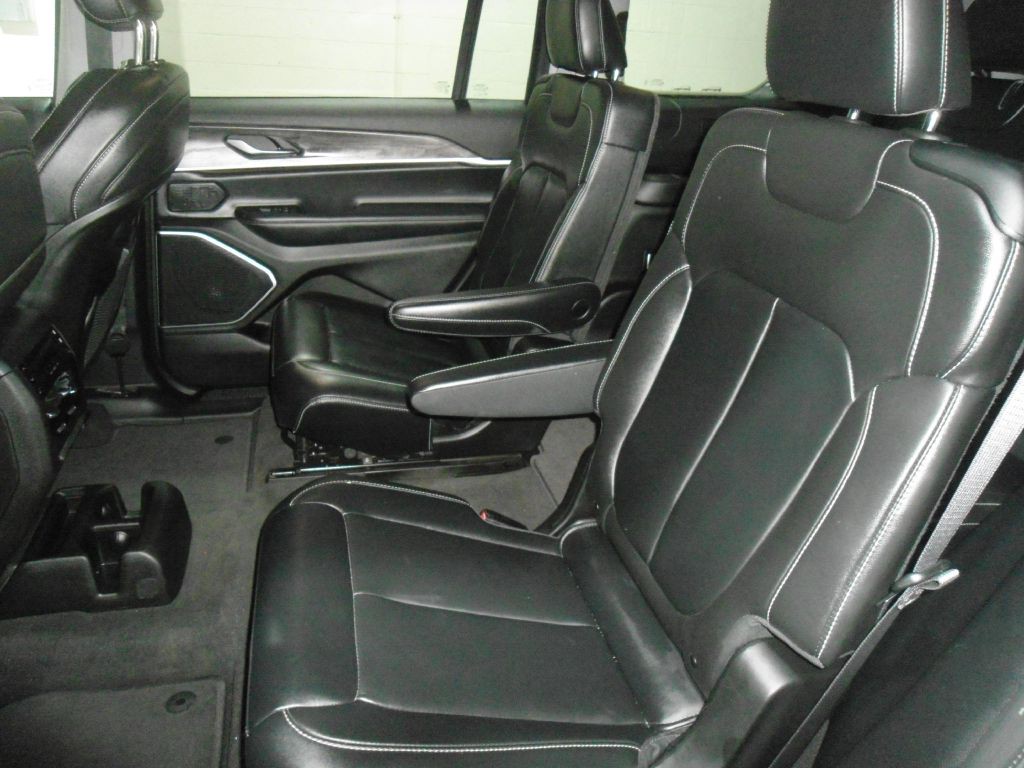 2021 Jeep Grand Cherokee Image 13
