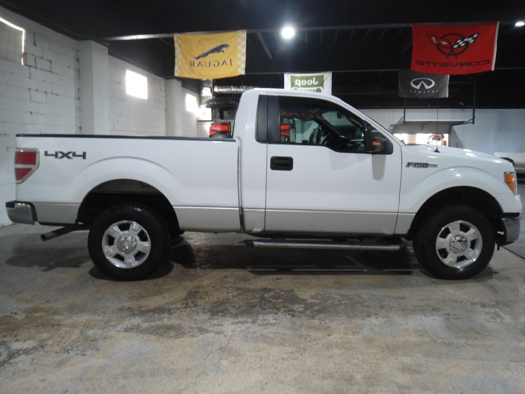 2011 Ford F-150 Image 2
