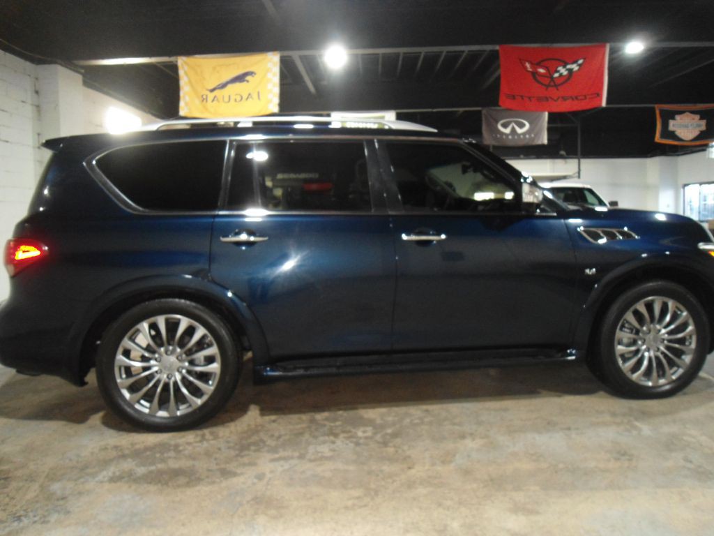 2016 INFINITI QX80 Image 7