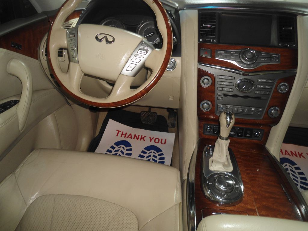 2016 INFINITI QX80 Image 13