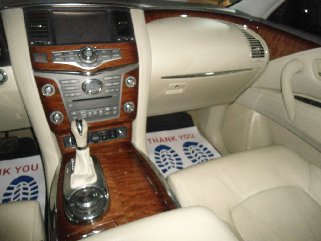 2016 INFINITI QX80 Image 14