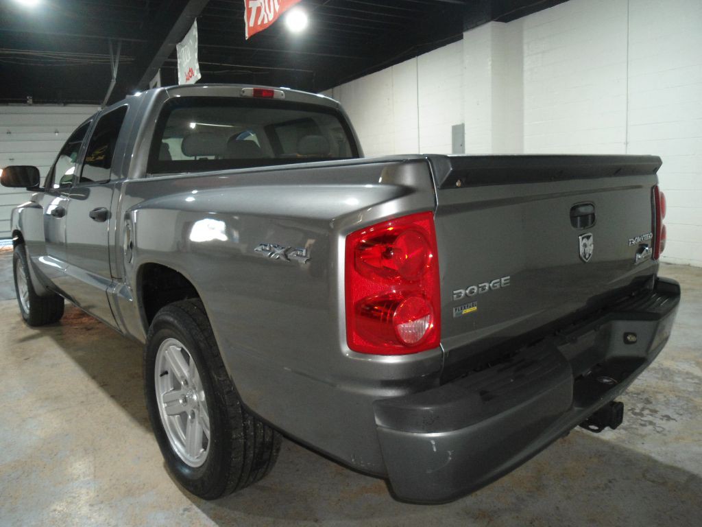 2011 Dodge Dakota Image 6