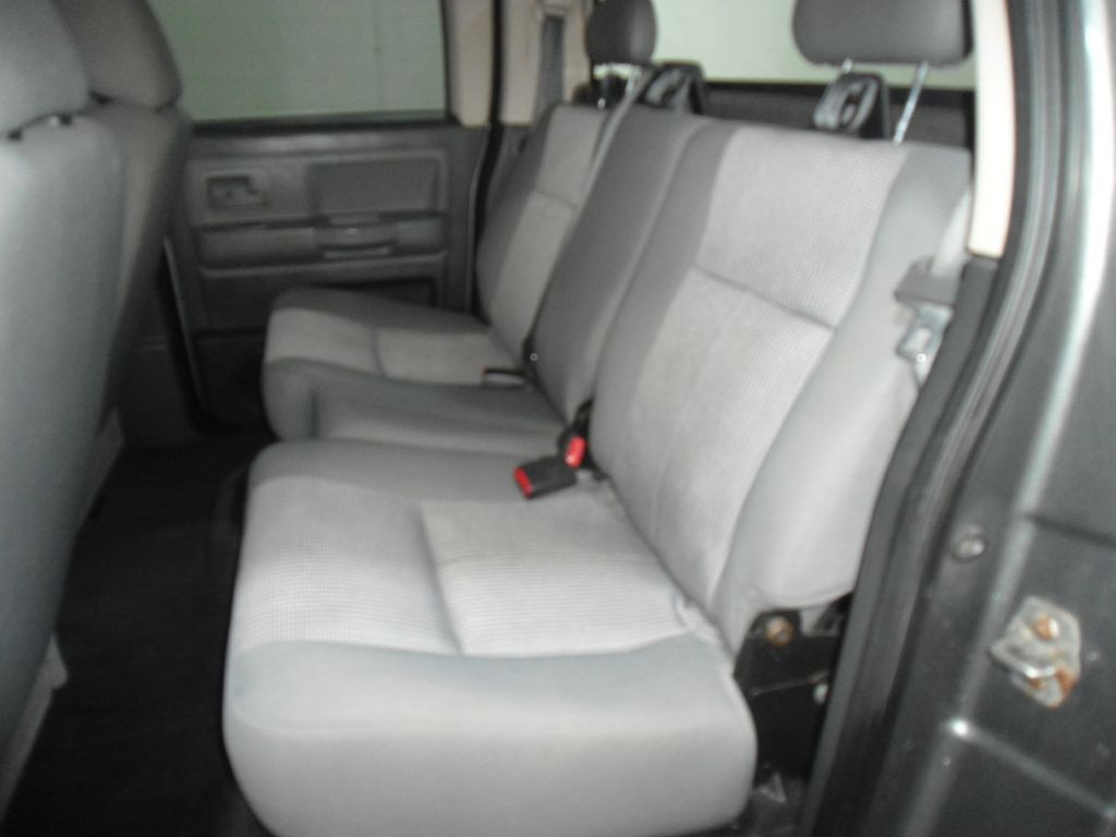 2011 Dodge Dakota Image 10