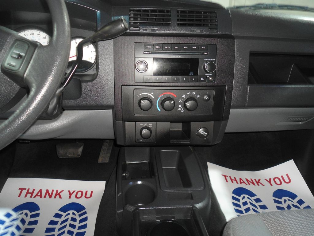 2011 Dodge Dakota Image 11