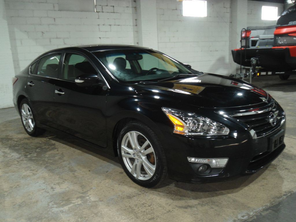 2013 Nissan Altima Image 4