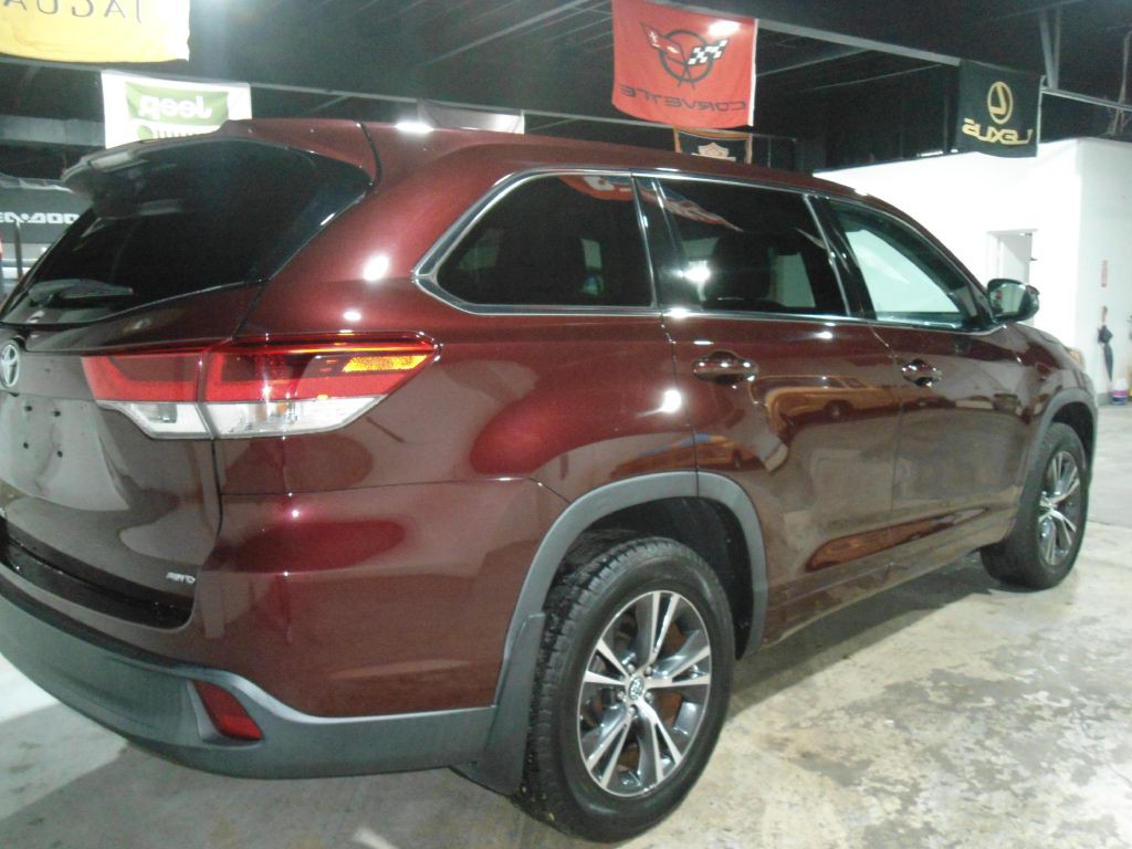 2018 Toyota Highlander Image 8