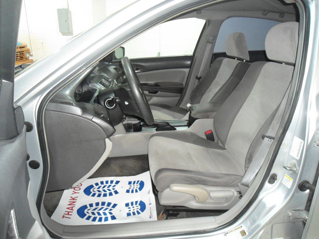 2008 Honda Accord Image 8