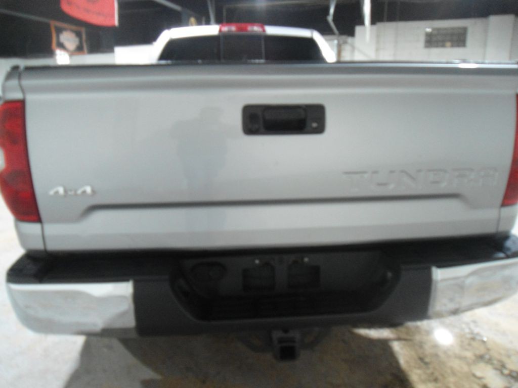 2014 Toyota Tundra Image 8