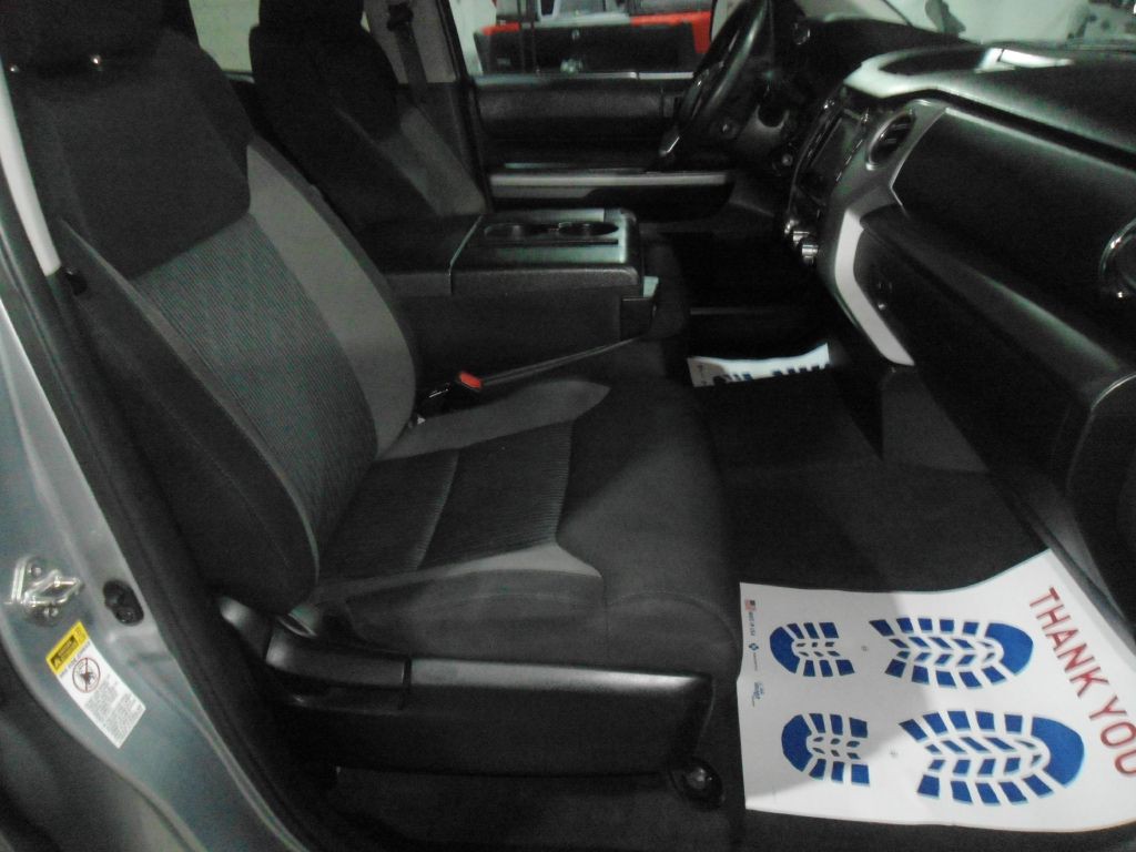 2014 Toyota Tundra Image 18